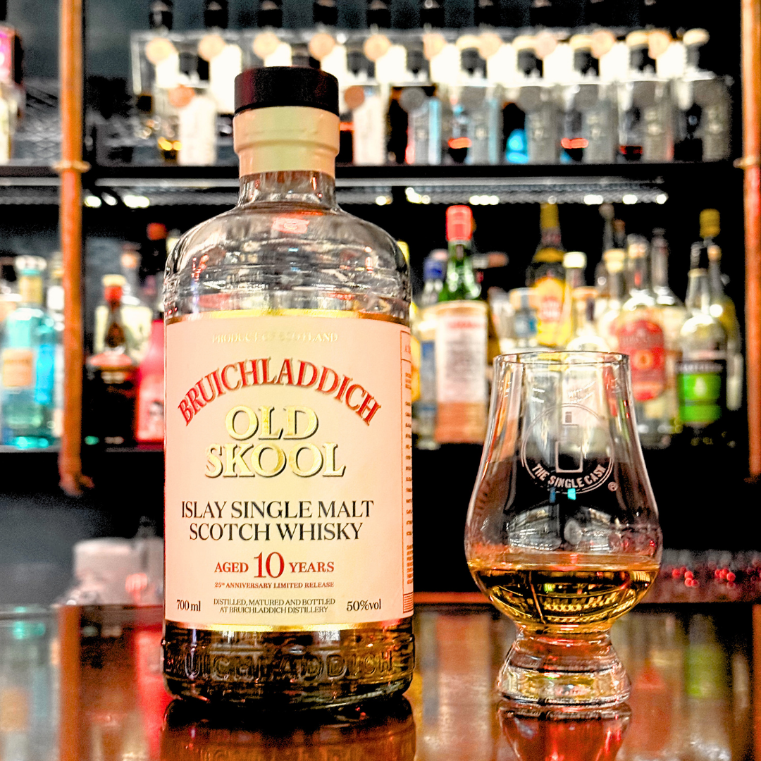 Whisky Review: Taste Testing The Bruichladdich Old Skool 10 Years