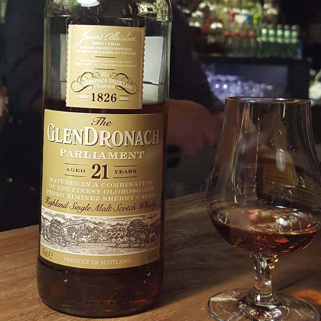 ウイスキー The GlenDronach Parliament 21 Years Review: GlenDronach 21 Years Parliament (2021) – Words of