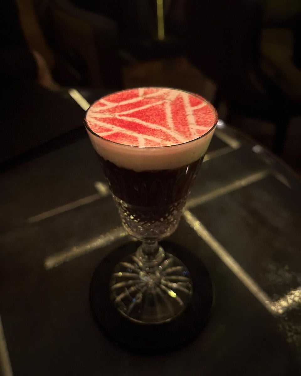 SIMIK DRINKS: Manhattan Bar – 88 Bamboo