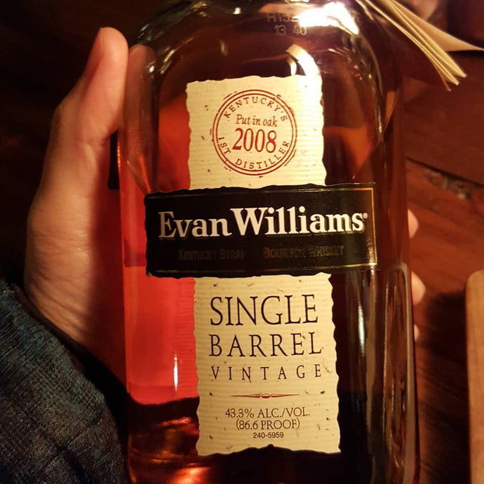 Evan Williams Single Barrel Vintage, 8 year, bottled 2016, Barrel No. 52, 43.3% abv.