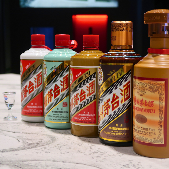 We Taste Every Moutai Baijiu from 5 to 30 Years: Flying Fairy, Xiang Yi Wu Zhou, Chai You, Chen Niang & 15 Years