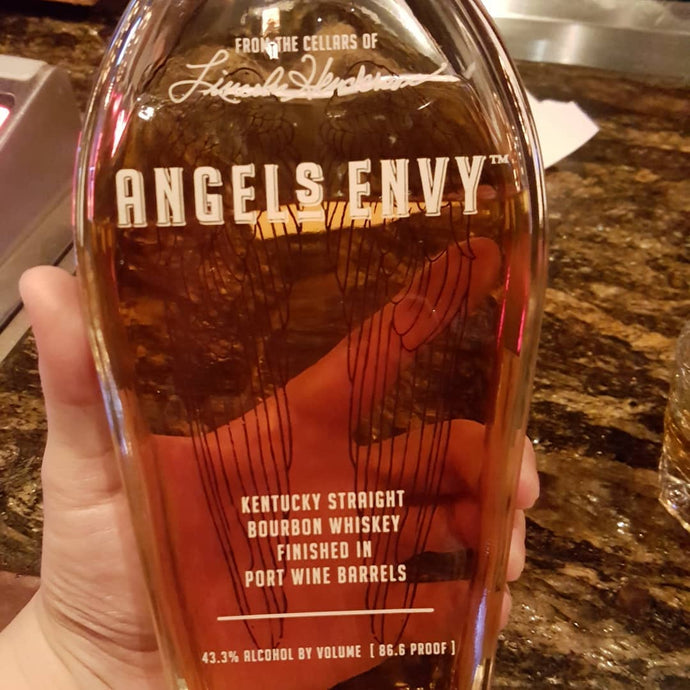 Angel's Envy, Kentucky Straight Bourbon Whiskey Finished in Port Wine Barrels, 43.3% abv.