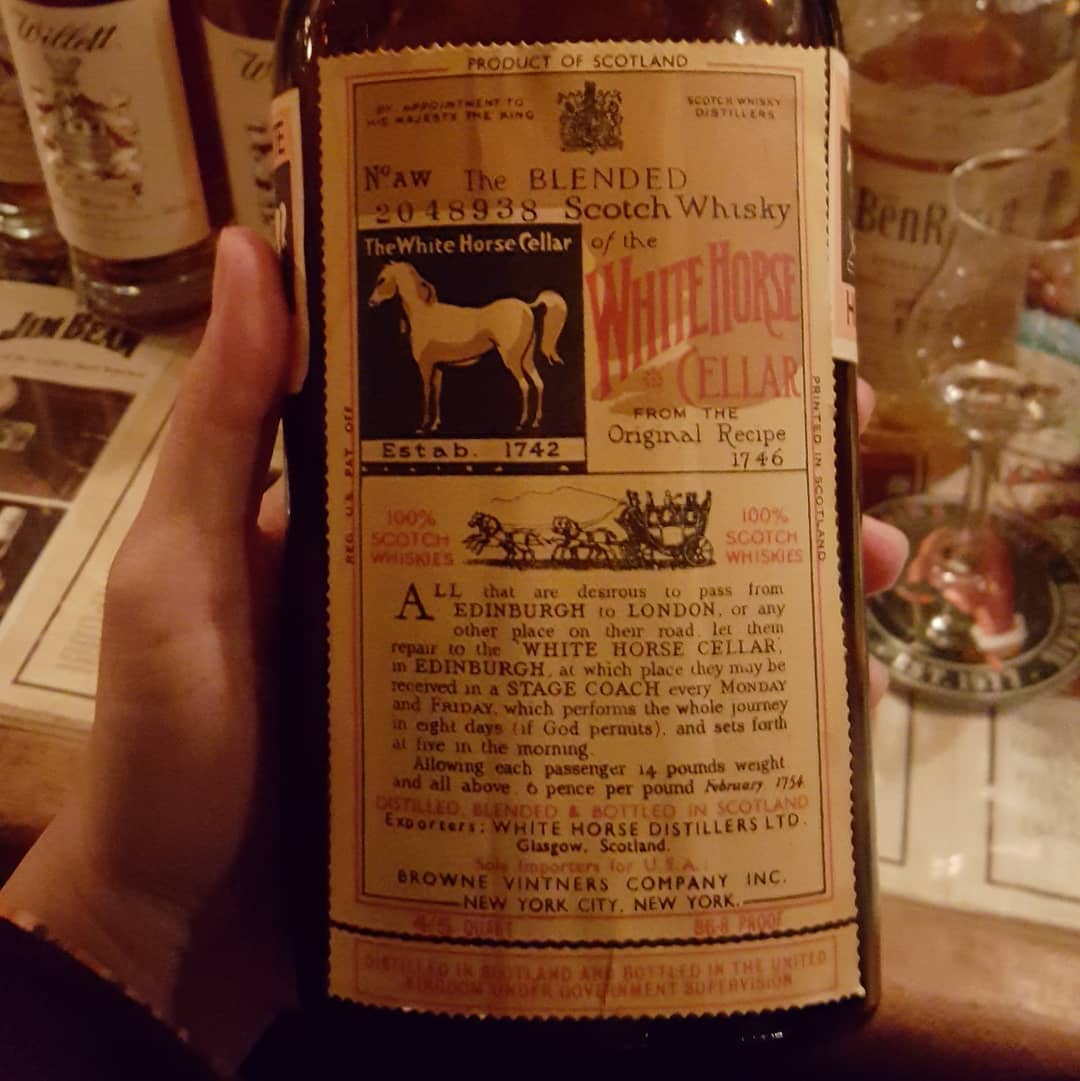 White Horse, AW2048938, The Blended Scotch Whisky of the White