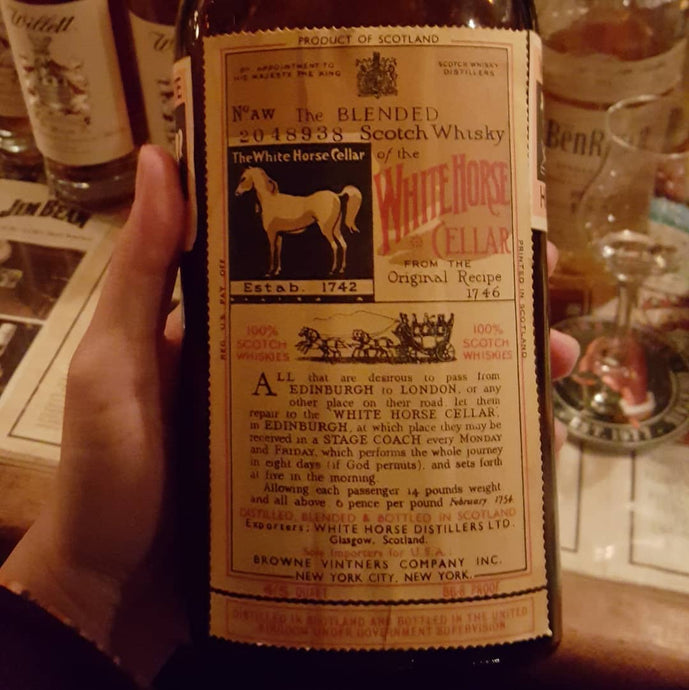 White Horse, AW2048938, The Blended Scotch Whisky of the White Horse Cellar, Original Recipe 1746, 1940-1950's, 43.4% abv.