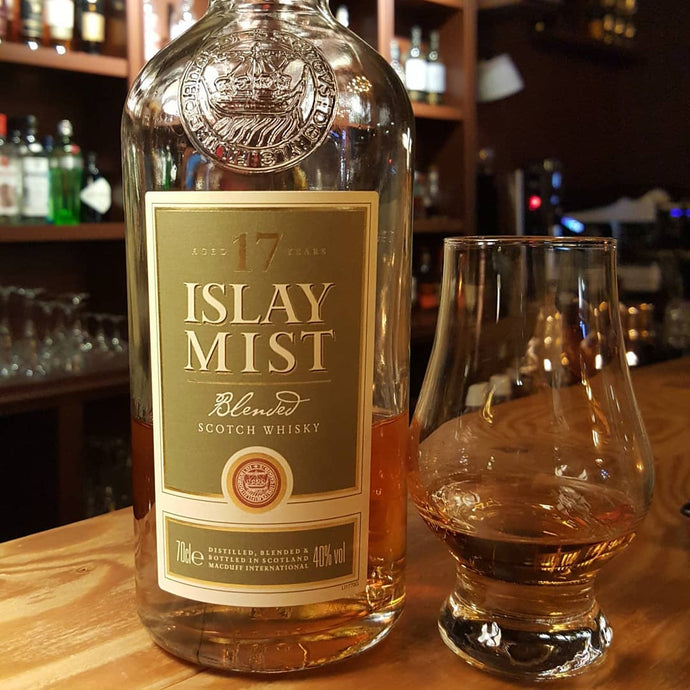 Islay Mist, 17 years, Blended Scotch Whisky, 40% abv.