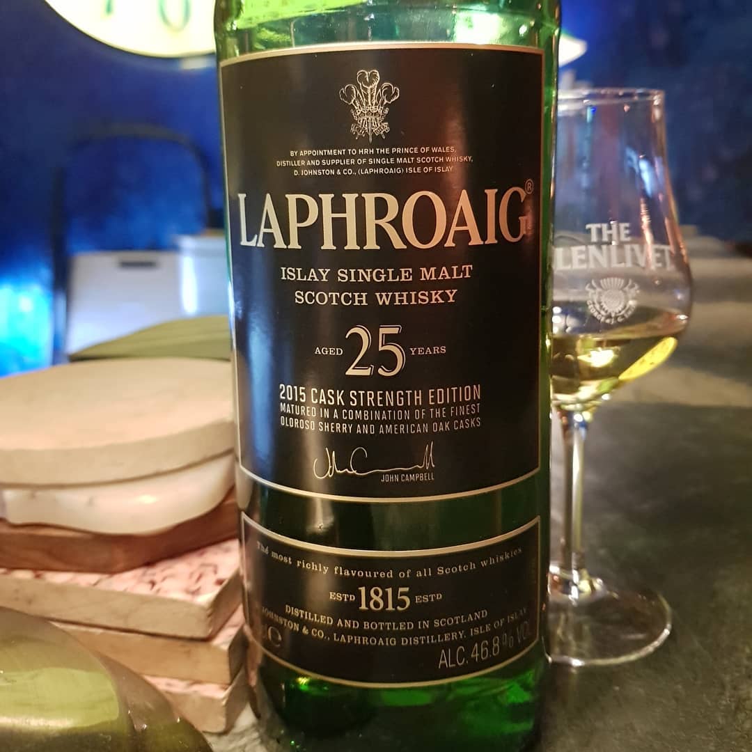 Laphroaig 25 Year Old 700ml 2015 Laphroaig 25 Year Old 2015 Cask