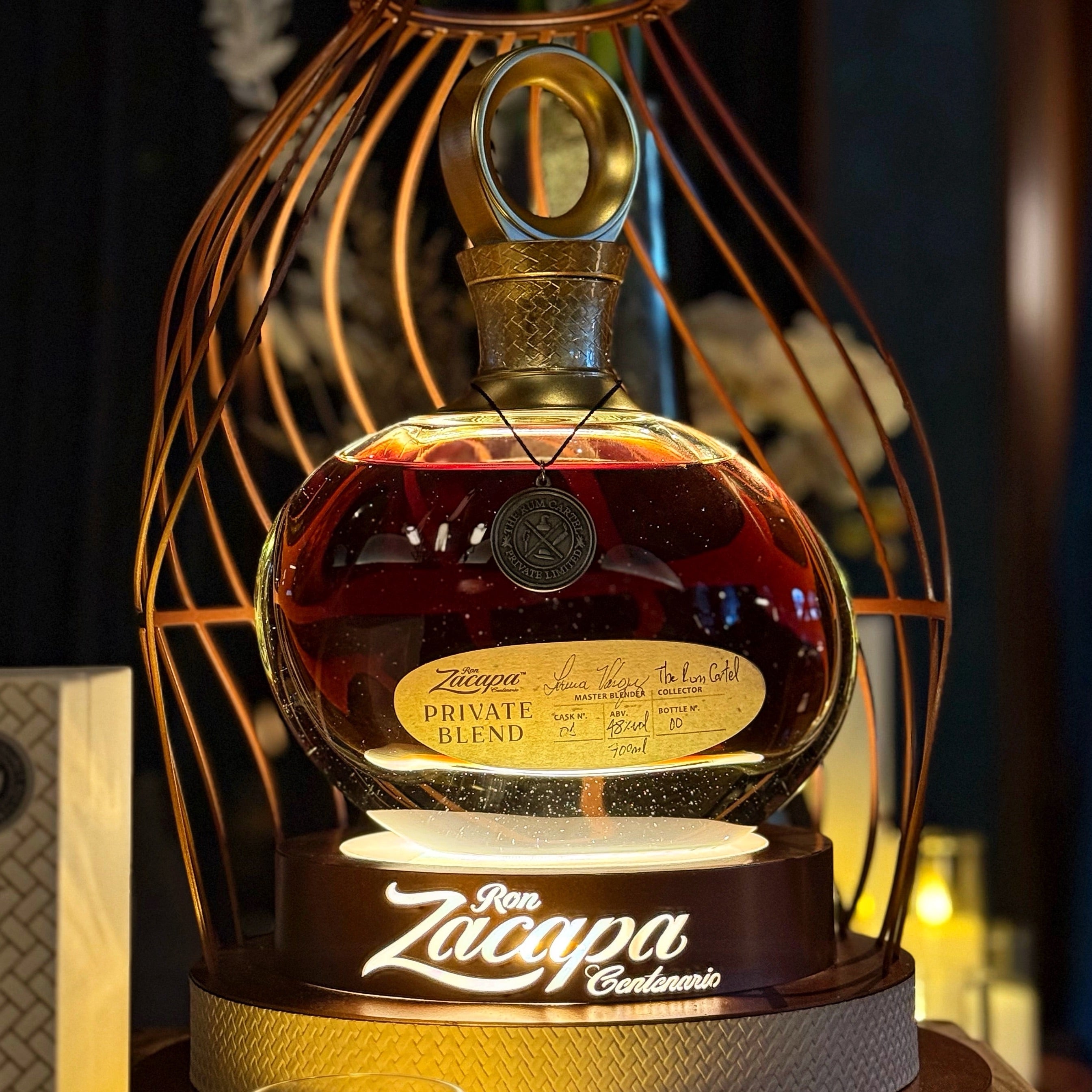 Fiji Rum 2004, 16 Years Old, bottled for Bar Lamp 18th Anniversary