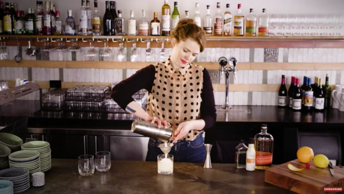 Making a Whisky Sour: A Masterclass!