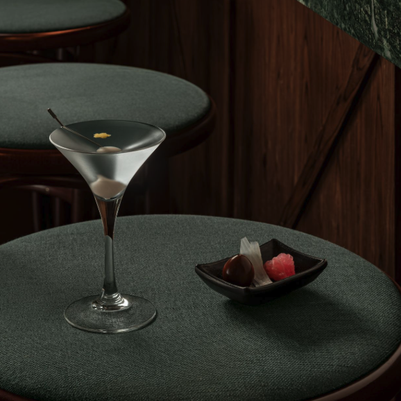 Gibson Stays TIMELESS With New 10th Anniversary Cocktail Menu Featuring ‑15 °C Cocktails, Flaming Blazers